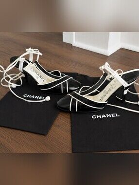 Chanel Black Patent & Ivory Lace-Up CC Sandals Heels EU 38 Made in Italy